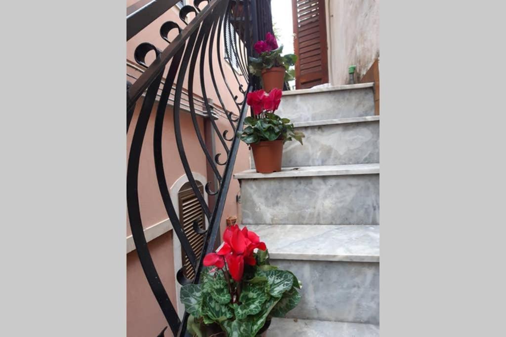 Апартаменты Casa Alessia Ачи Костелло Экстерьер фото